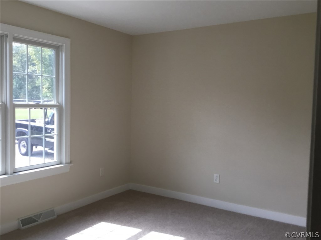 217 Oak Ridge Court Aylett, VA 23009 - Photo 18 of 22 Gallery Image 18