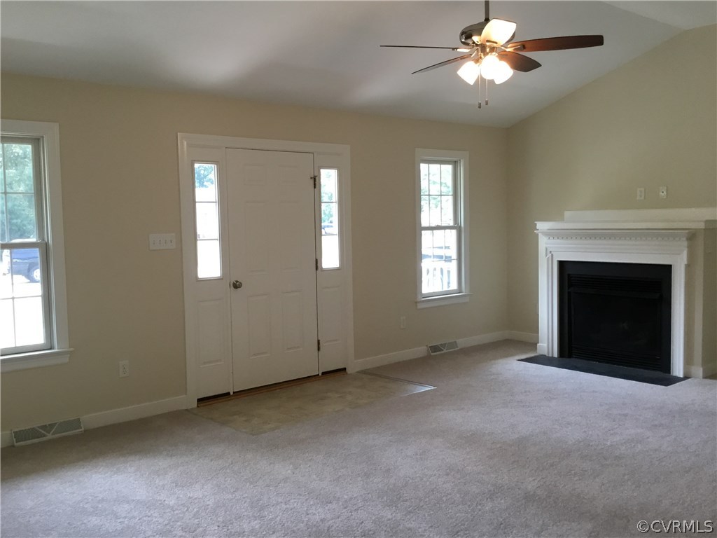 217 Oak Ridge Court Aylett, VA 23009 - Photo 4 of 22 Gallery Image 4