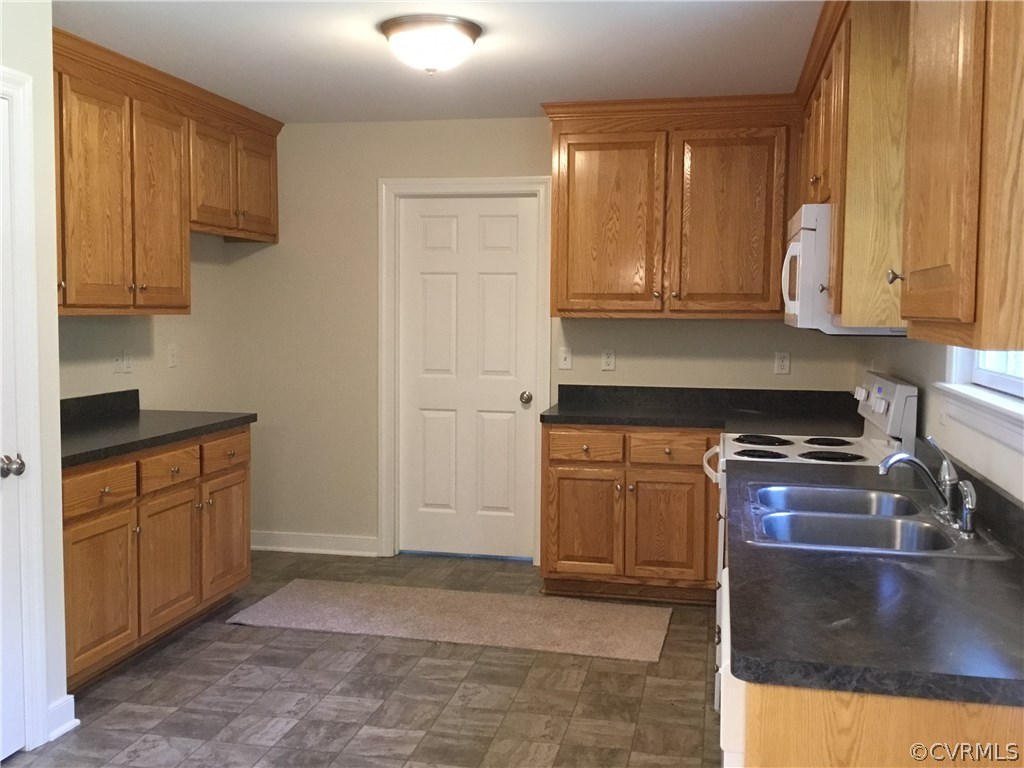 217 Oak Ridge Court Aylett, VA 23009 - Photo 9 of 22 Gallery Image 9