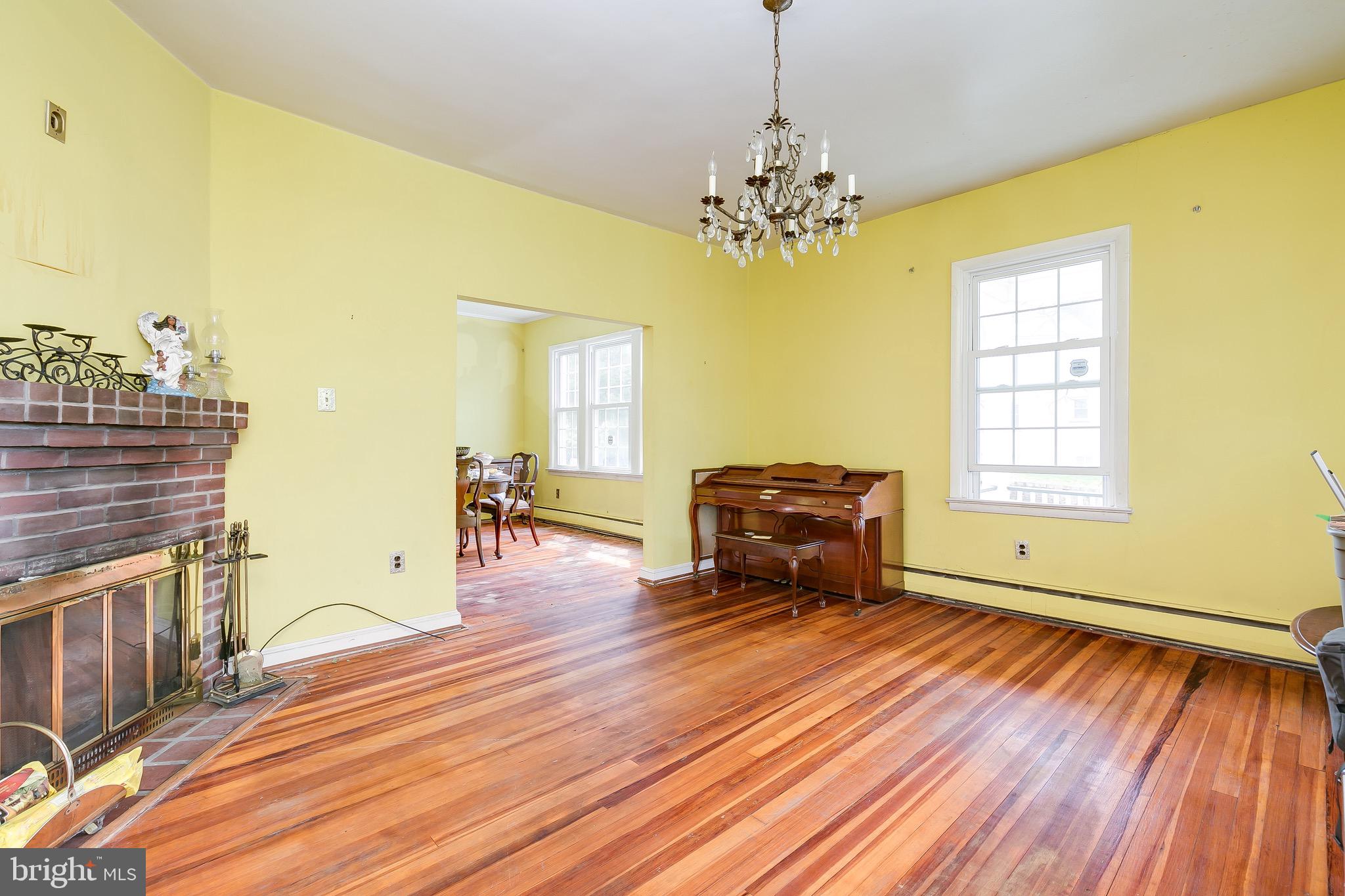 1630 28th Street Southeast Washington, DC 20020 - Photo 4 of 10 Living