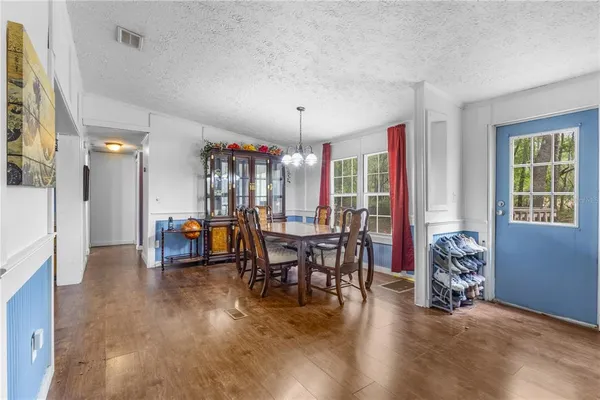 a view of a livingroom with furniture and window