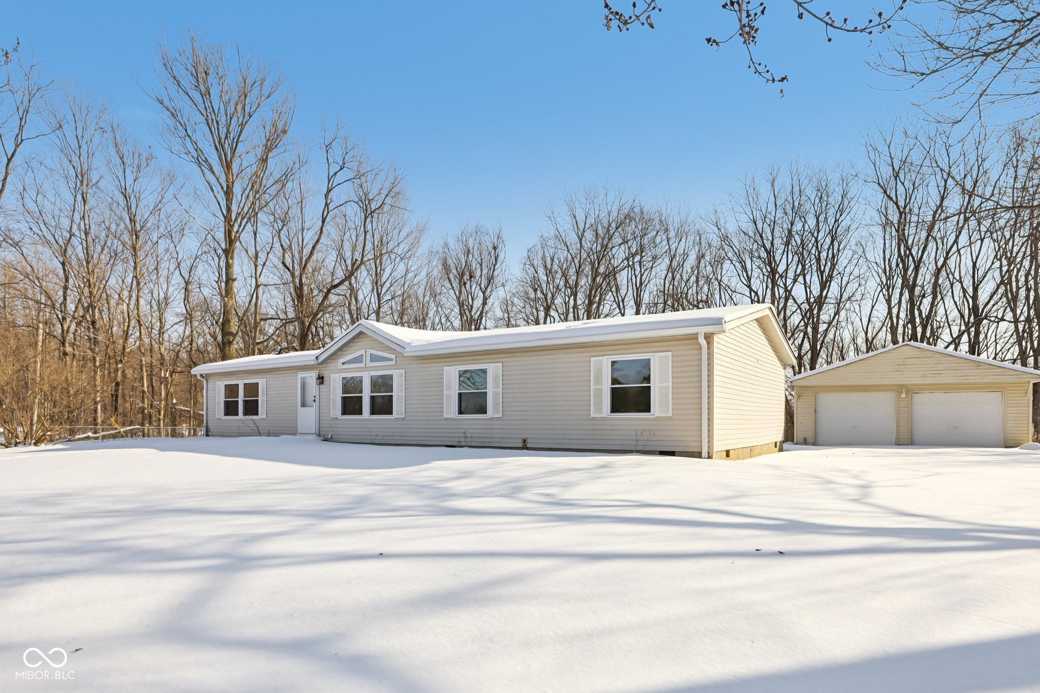 5835 Broyles Road Avon, IN 46123 - Photo 3 of 62