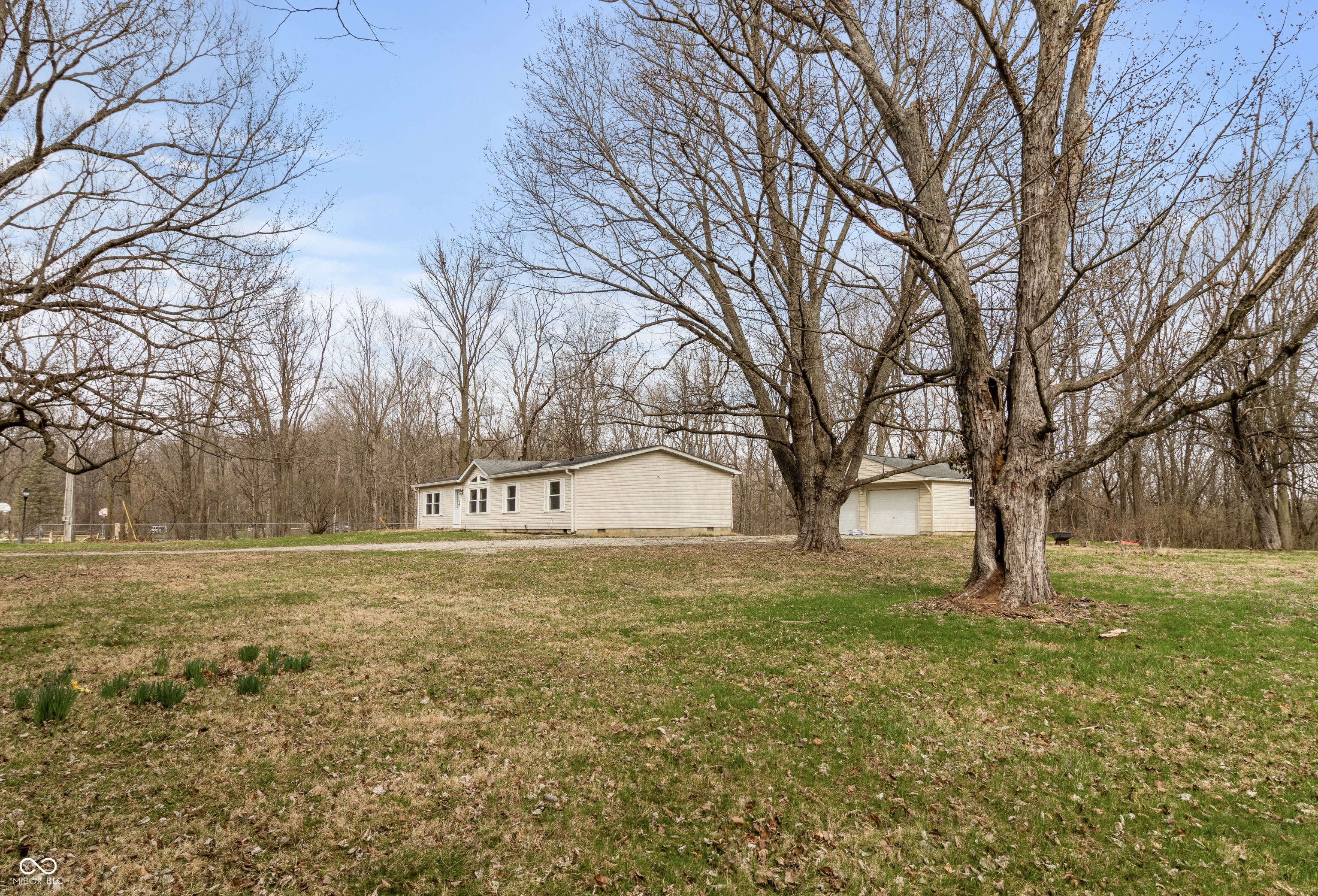 5835 Broyles Road Avon, IN 46123 - Photo 6 of 70
