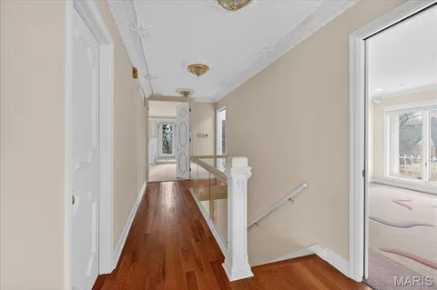 $760,000 | 27 Meadowbrook Country Club Estate, Ballwin, MO 63011