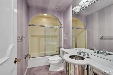 $760,000 | 27 Meadowbrook Country Club Estate, Ballwin, MO 63011