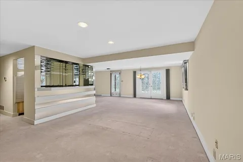 $760,000 | 27 Meadowbrook Country Club Estate, Ballwin, MO 63011