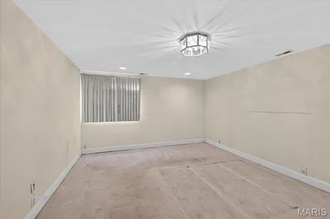 $760,000 | 27 Meadowbrook Country Club Estate, Ballwin, MO 63011