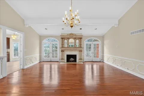 $760,000 | 27 Meadowbrook Country Club Estate, Ballwin, MO 63011