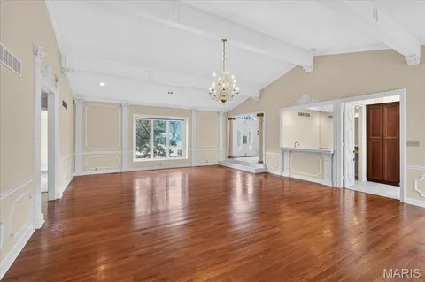 $760,000 | 27 Meadowbrook Country Club Estate, Ballwin, MO 63011