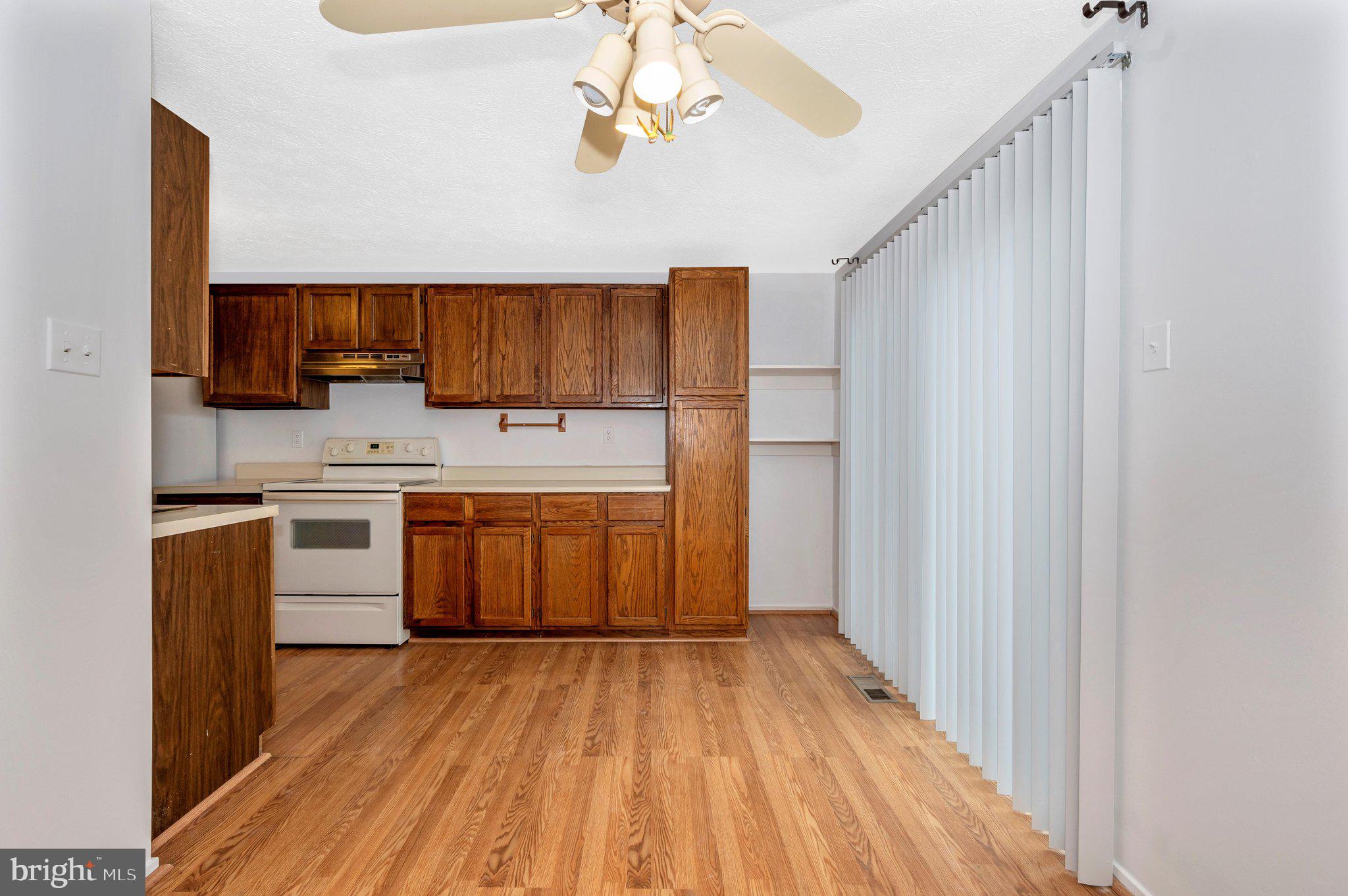 435 Heather Ridge Drive Frederick, MD 21702 - Photo 10 of 41 Dining Room