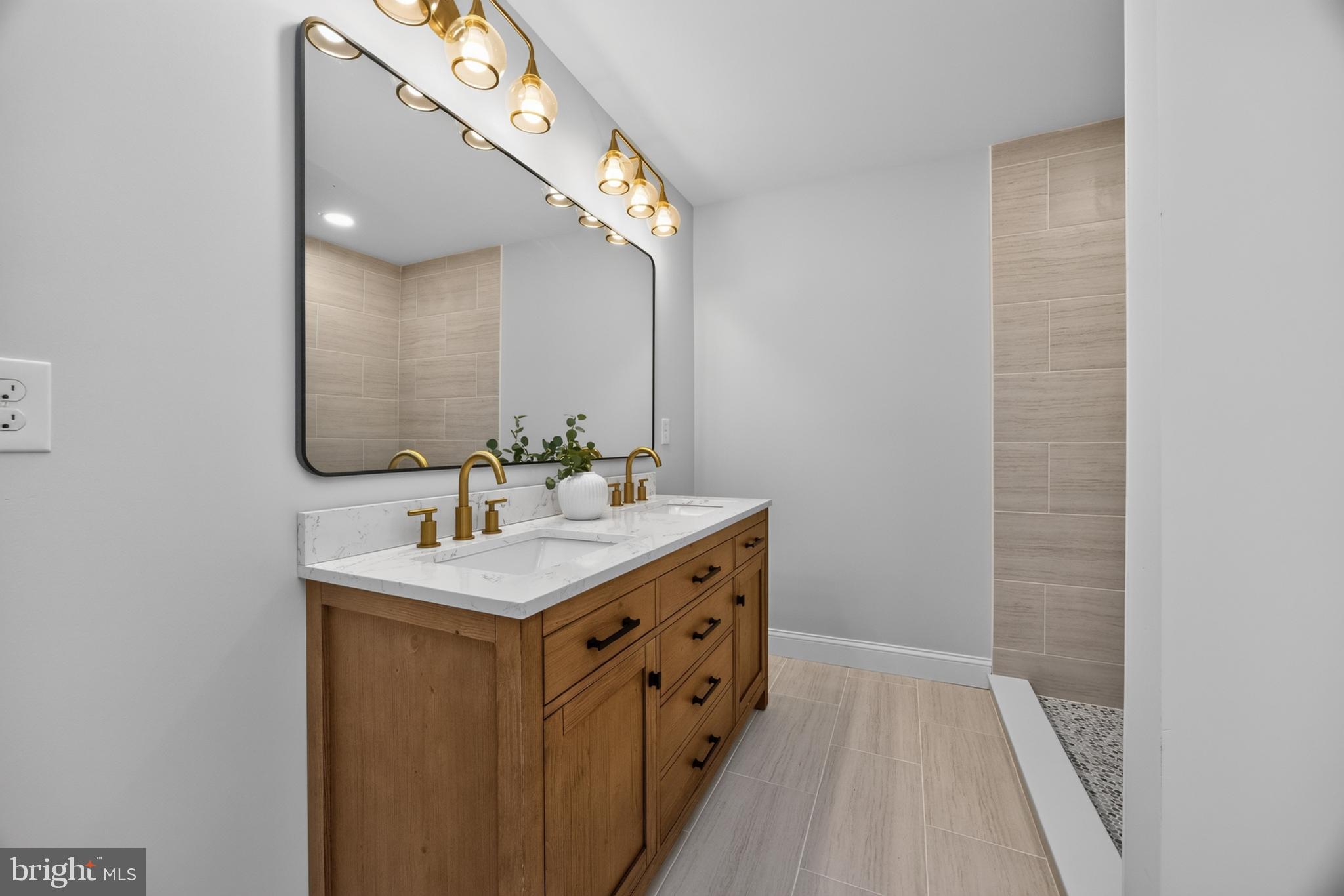 303 Norwood Road Downingtown, PA 19335 - Photo 19 of 48 full bathroom on the first level