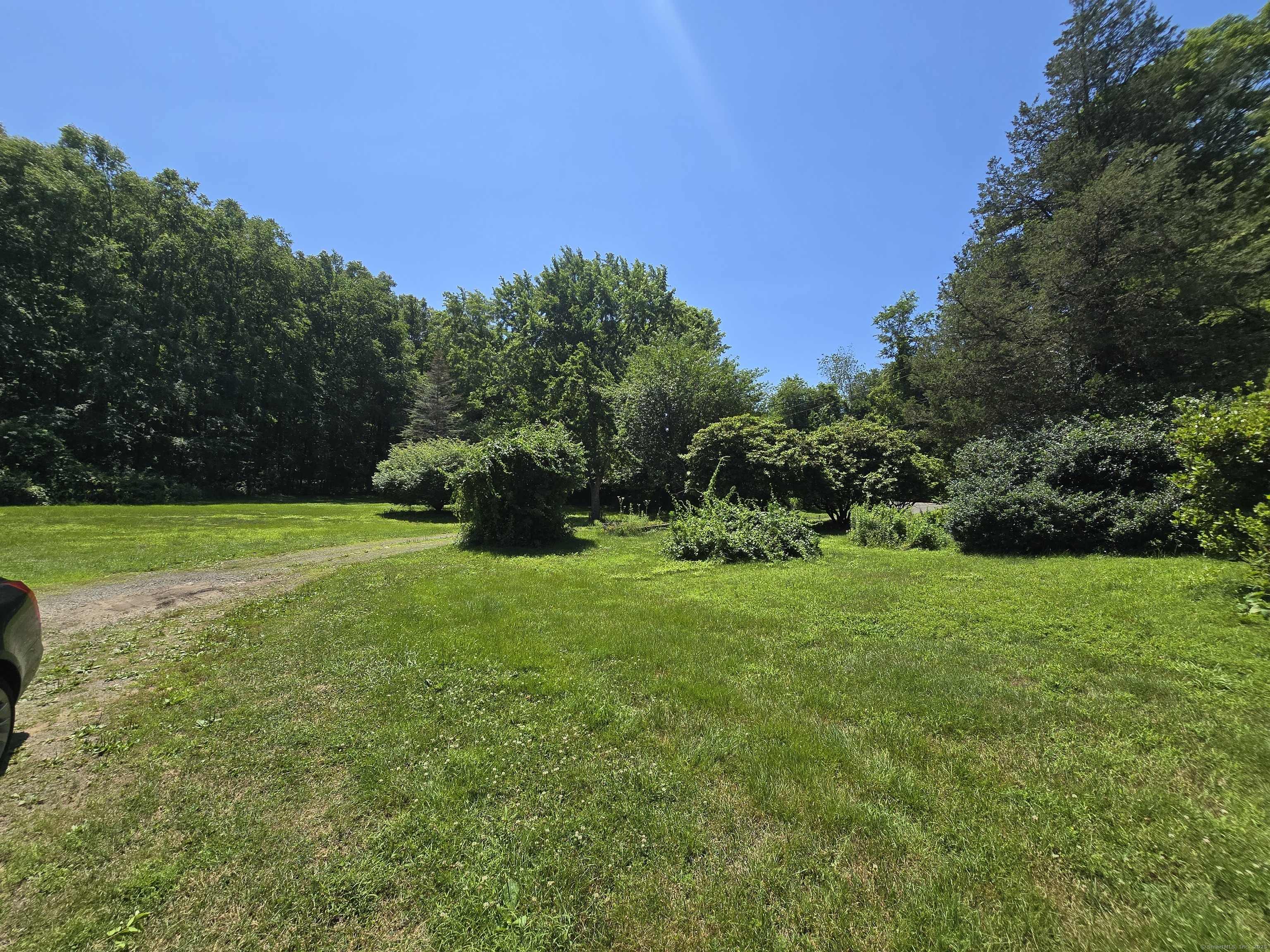 16 Farrell Road Newtown, CT 06470 - Photo 5 of 37