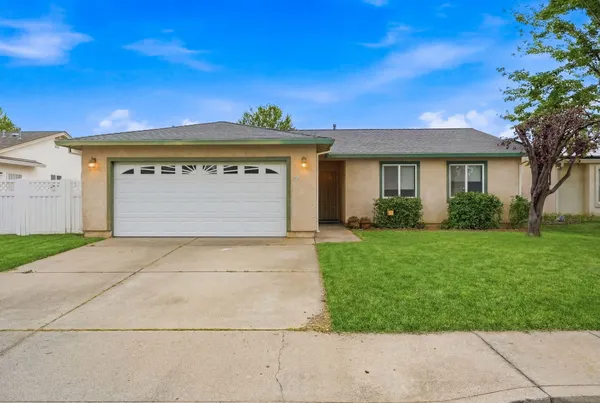 $349,000 | 3508 Inkwood Drive, Anderson, CA 96007