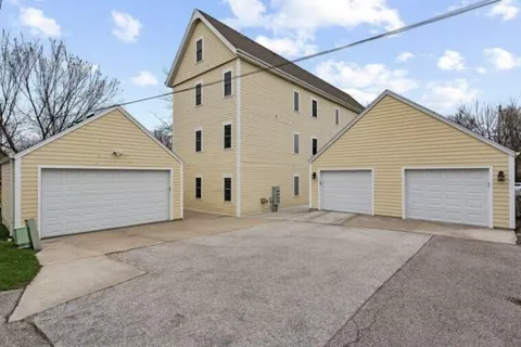 $1,445,000 | 224 East Lloyd Street, Milwaukee, WI 53212