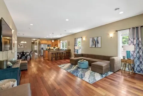 $1,445,000 | 224 East Lloyd Street, Milwaukee, WI 53212