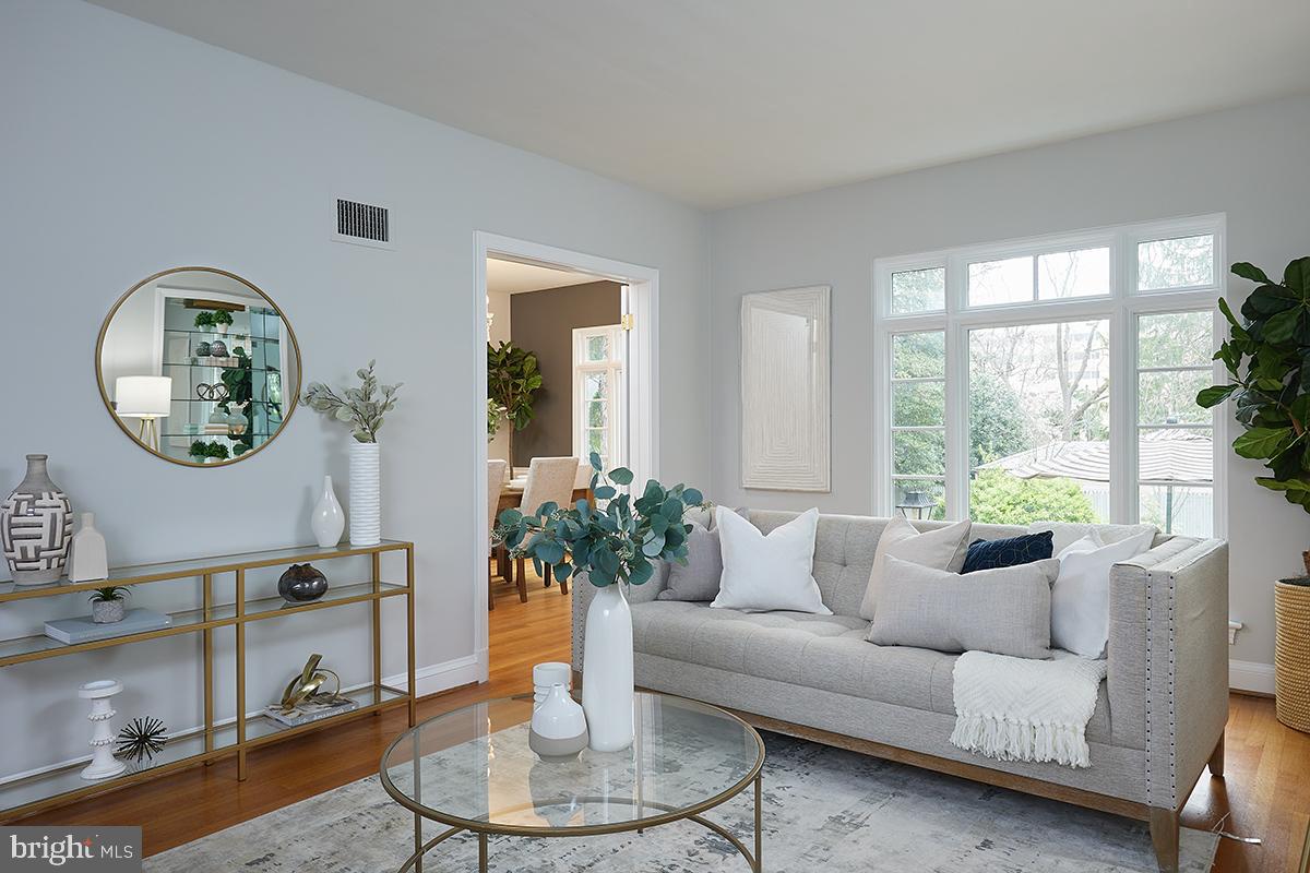 4617 36th Street Northwest Washington, DC 20008 - Photo 13 of 57