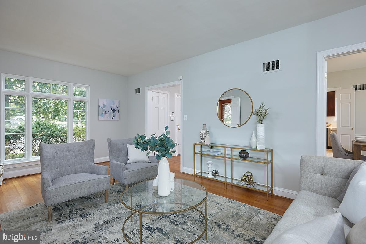 4617 36th Street Northwest Washington, DC 20008 - Photo 14 of 57