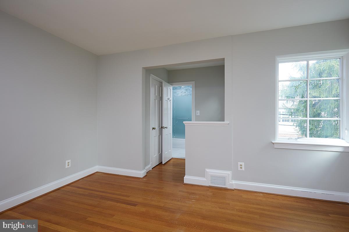 4617 36th Street Northwest Washington, DC 20008 - Photo 32 of 57