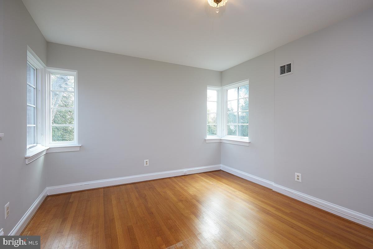 4617 36th Street Northwest Washington, DC 20008 - Photo 33 of 57