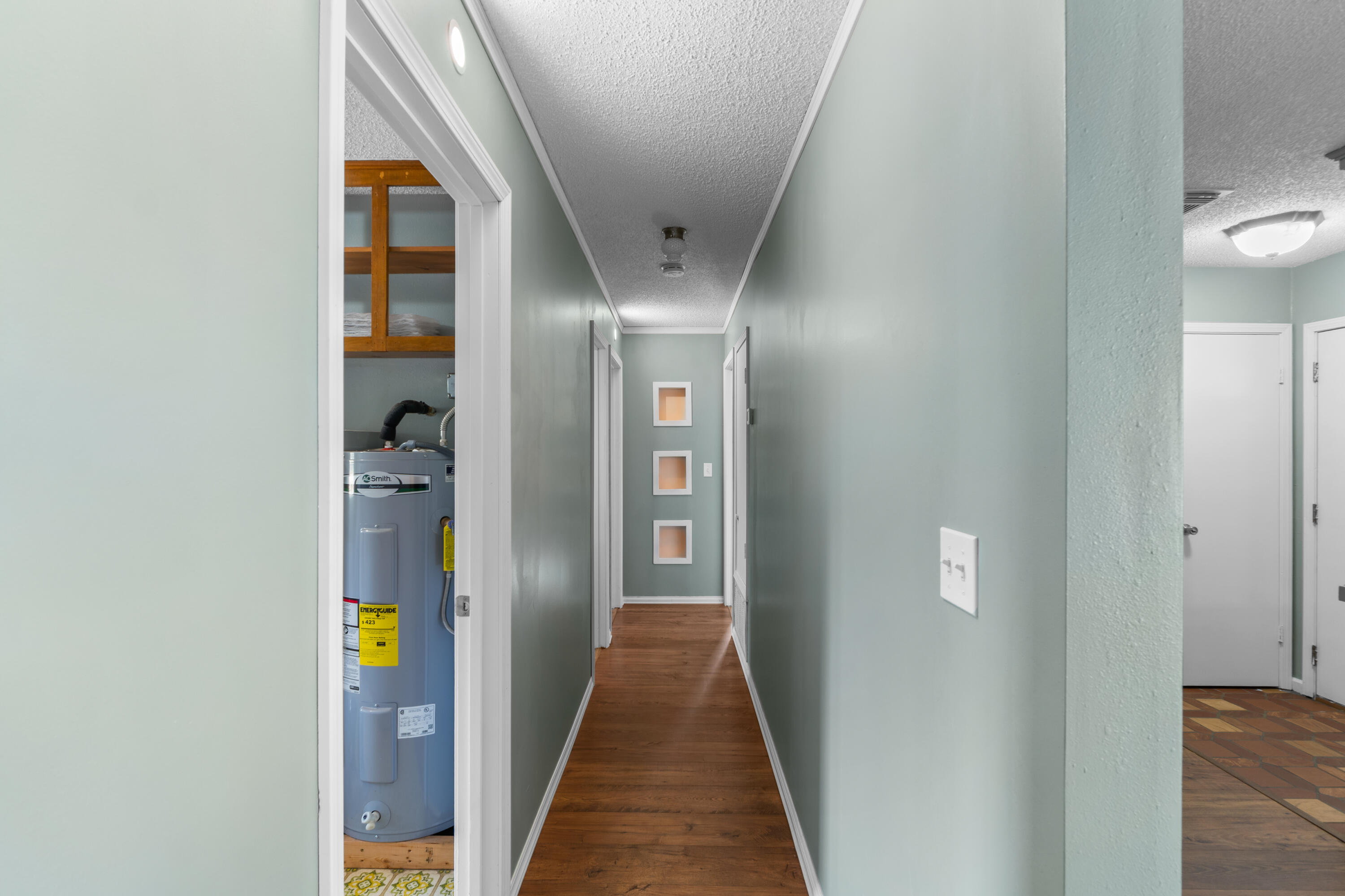 4320 Reinsma Road Milton, FL 32583 - Photo 25 of 41 a view of hallway