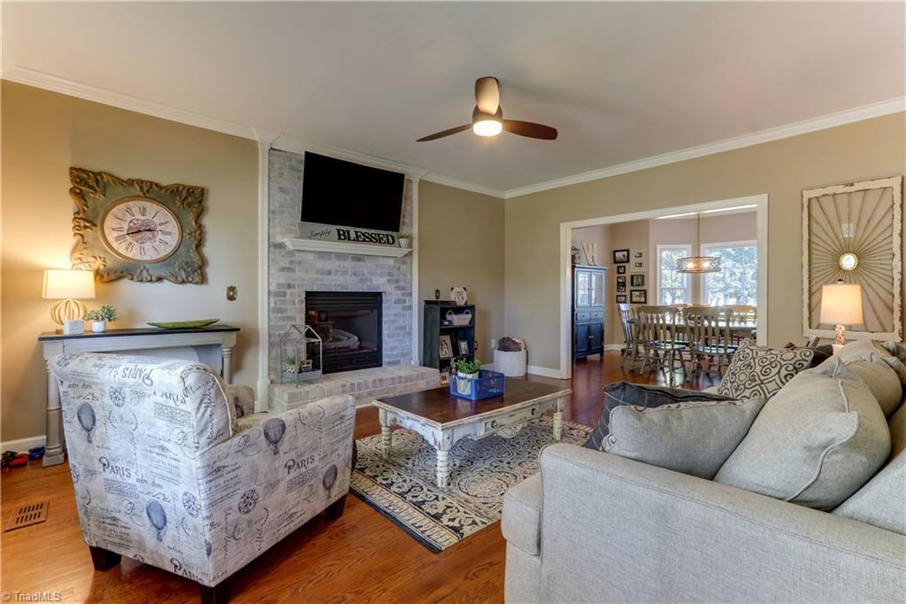 2812 Norwell Court Oak Ridge, NC 27310 - Photo 6 of 29