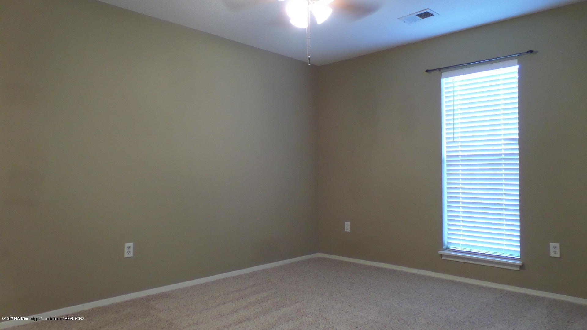 6305 Walnut Grove Road Horn Lake, MS 38637 - Photo 6 of 10 SAM_8775