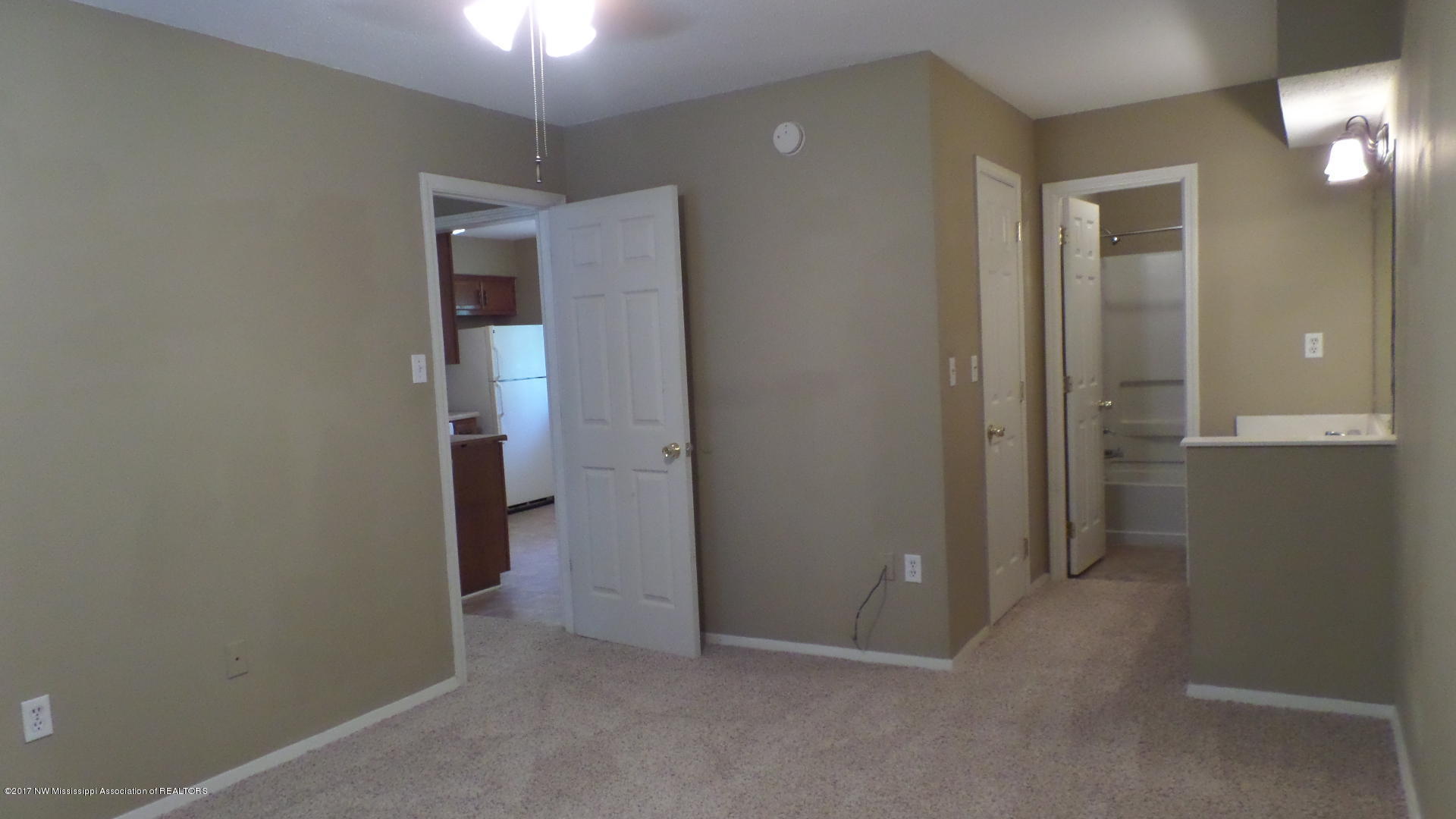 6305 Walnut Grove Road Horn Lake, MS 38637 - Photo 7 of 10 SAM_8776