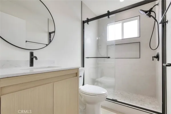 $3,800 | 1070 Allen Avenue, Unit D, Glendale, CA 91201