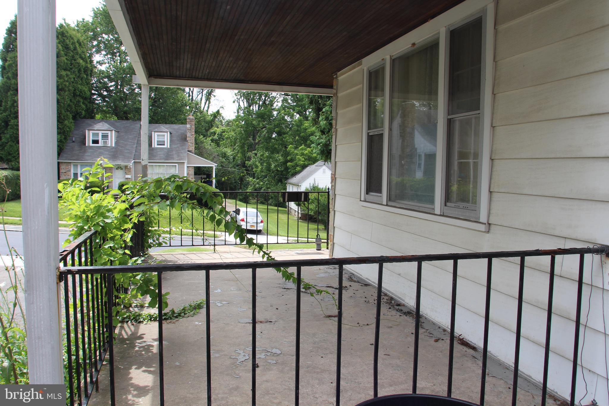 1918 Hillcrest Road Baltimore, MD 21207 - Photo 4 of 18 Front porch