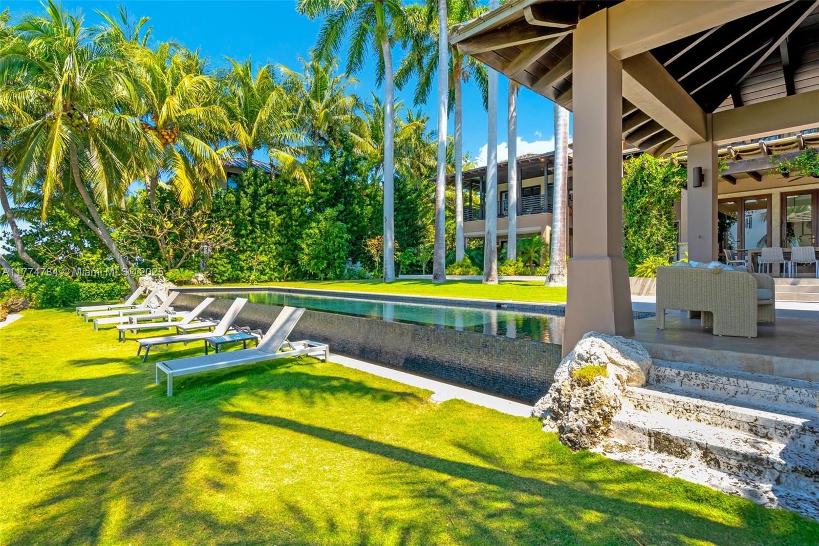 9 Harbor Point Key Biscayne, FL 33149 - Photo 22 of 88