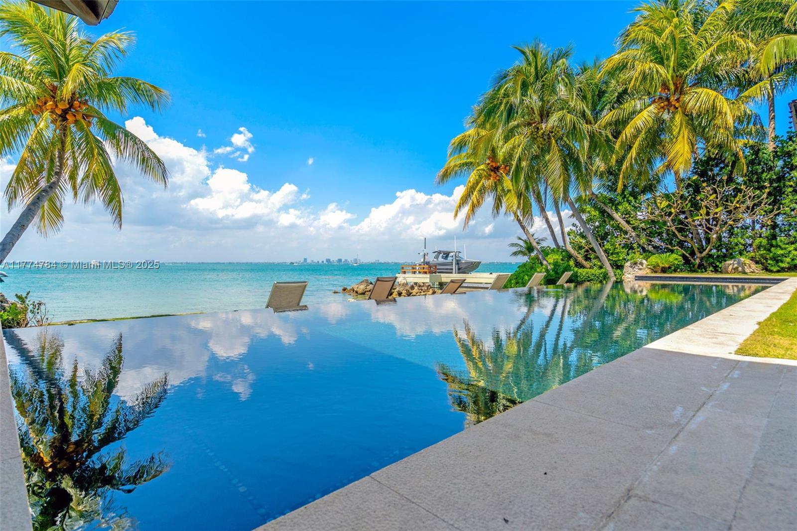 9 Harbor Point Key Biscayne, FL 33149 - Photo 25 of 88