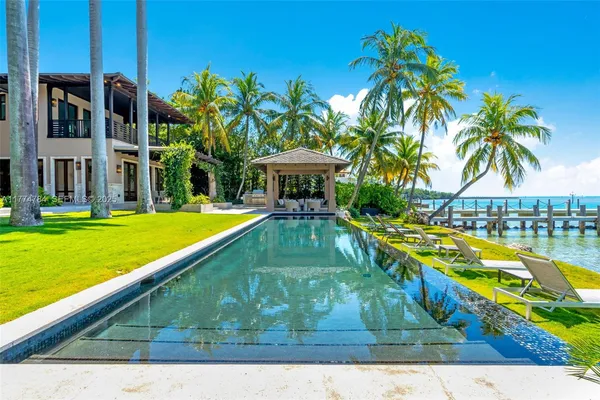 $150,000 | 9 Harbor Point, Key Biscayne, FL 33149