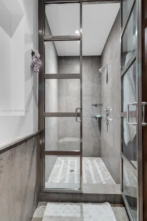 $150,000 | 9 Harbor Point, Key Biscayne, FL 33149