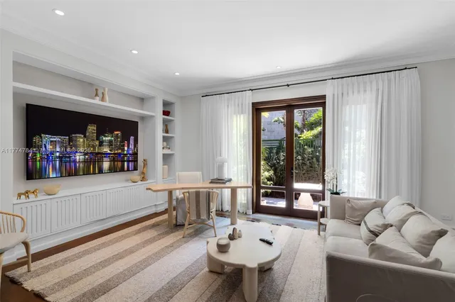 $120,000 | 9 Harbor Point, Key Biscayne, FL 33149