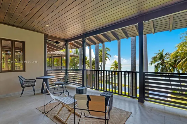 $120,000 | 9 Harbor Point, Key Biscayne, FL 33149