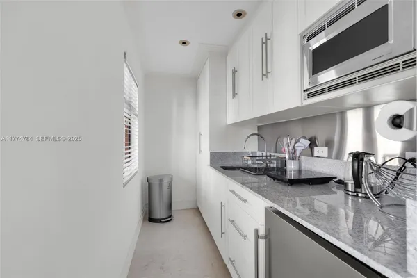 $150,000 | 9 Harbor Point, Key Biscayne, FL 33149