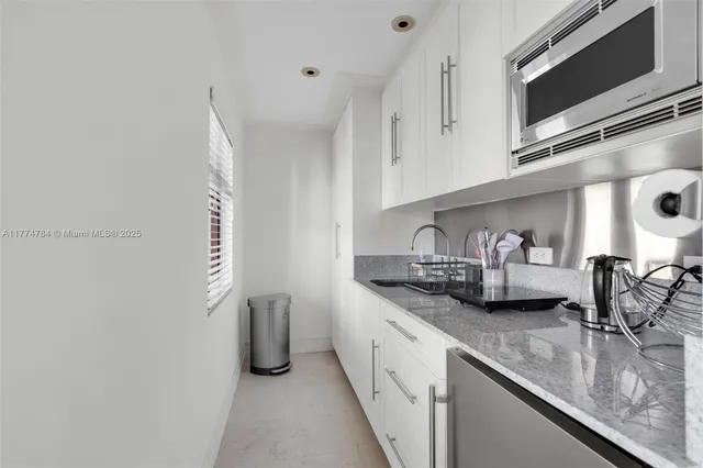 $120,000 | 9 Harbor Point, Key Biscayne, FL 33149