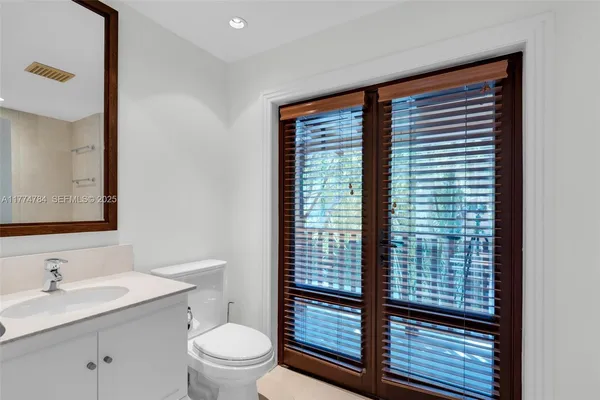 $150,000 | 9 Harbor Point, Key Biscayne, FL 33149