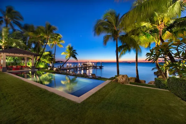 $150,000 | 9 Harbor Point, Key Biscayne, FL 33149