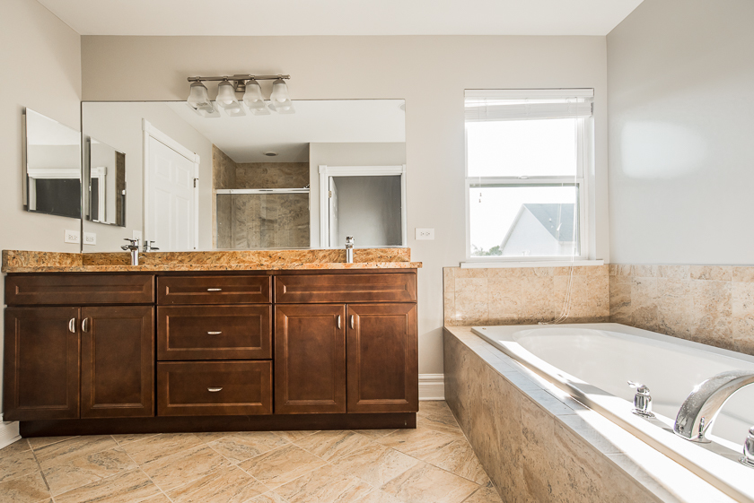 1303 Winding Way Bolingbrook, IL 60490 - Photo 17 of 29