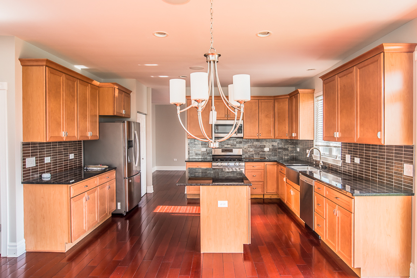 1303 Winding Way Bolingbrook, IL 60490 - Photo 8 of 29