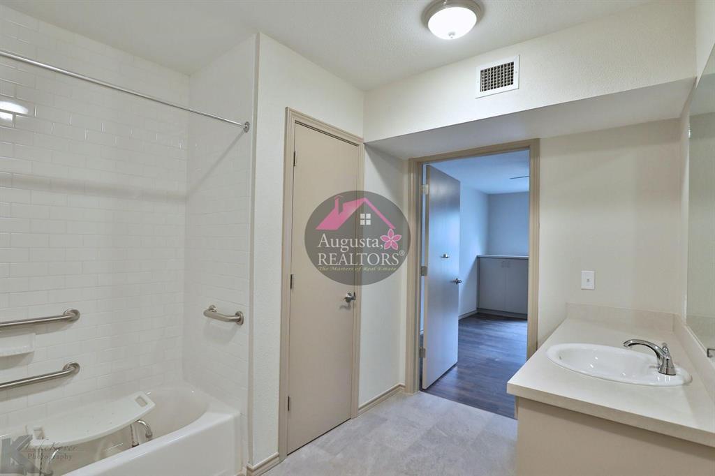 2800 Sayles Boulevard, Unit 20A Abilene, TX 79605 - Photo 12 of 27