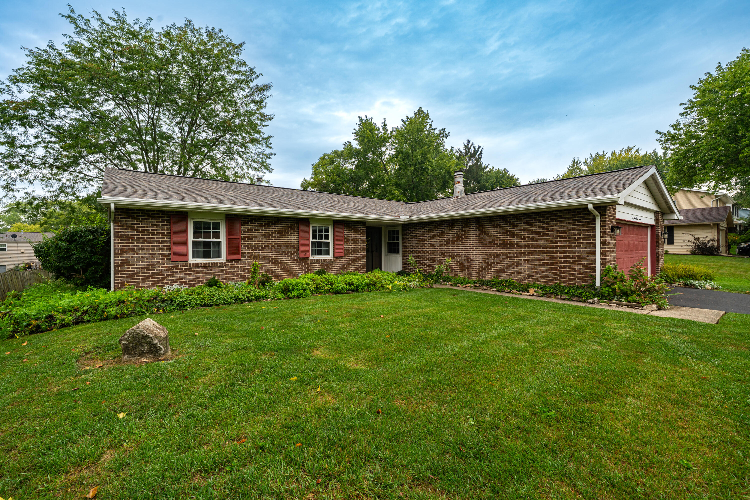 4337 Ridgepath Drive Dayton, OH 45424 - Photo 3 of 52 2