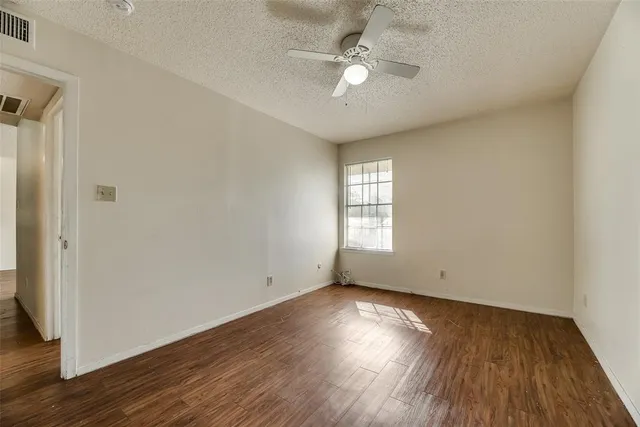 $925 | 106 East Cedar Street, Unit 12, Arlington, TX 76011