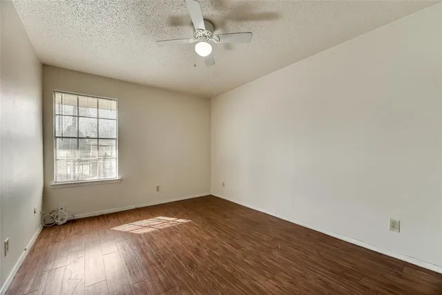 $925 | 106 East Cedar Street, Unit 12, Arlington, TX 76011