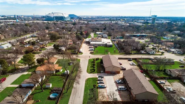 $925 | 106 East Cedar Street, Unit 12, Arlington, TX 76011