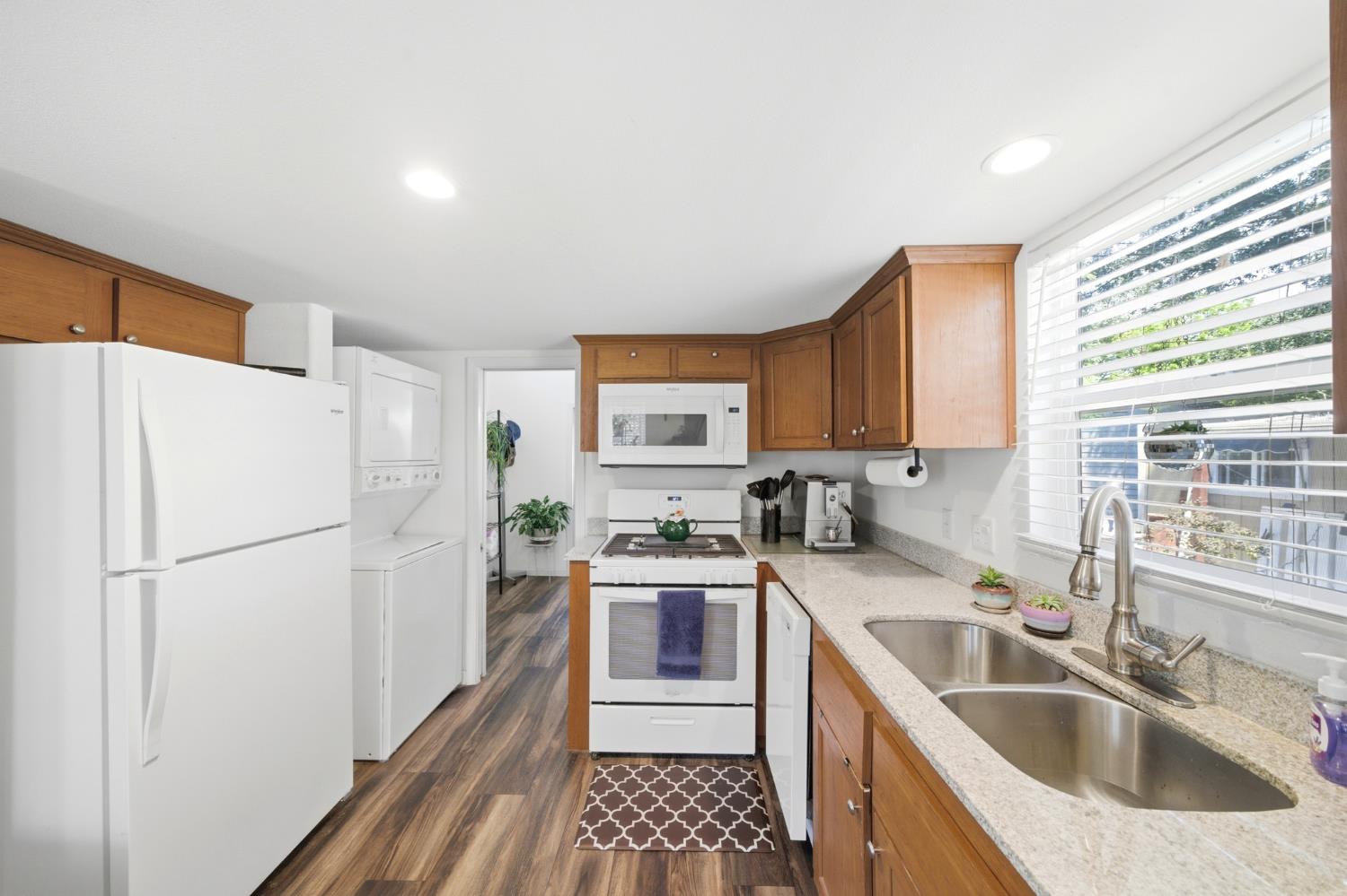 8880 Auburn Folsom Road, Unit 9 Granite Bay, CA 95746 - Photo 19 of 28