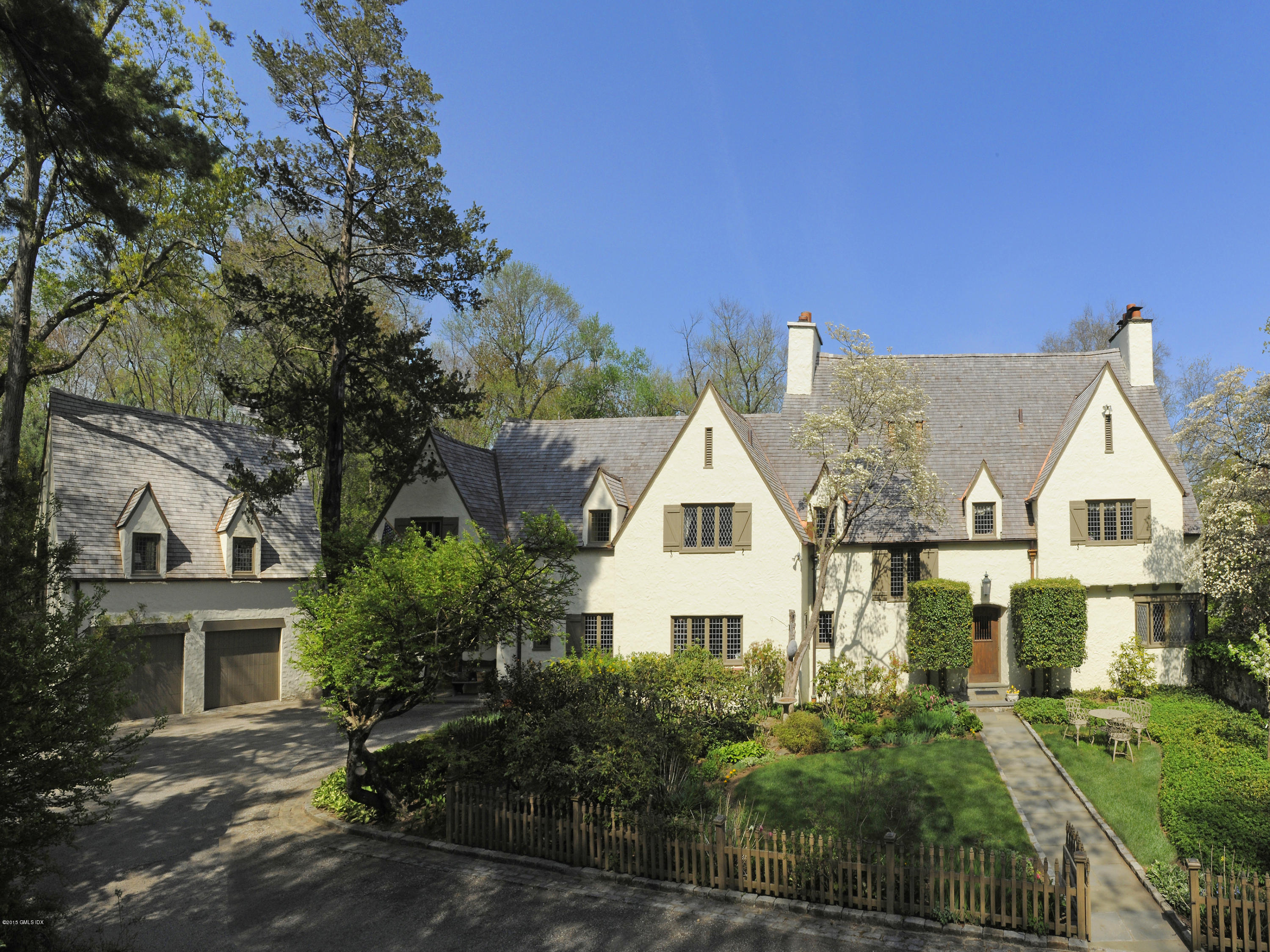 9 Frost Road Greenwich, CT 06830 - Photo 2 of 29 a view of outdoor space yard and front view of a house