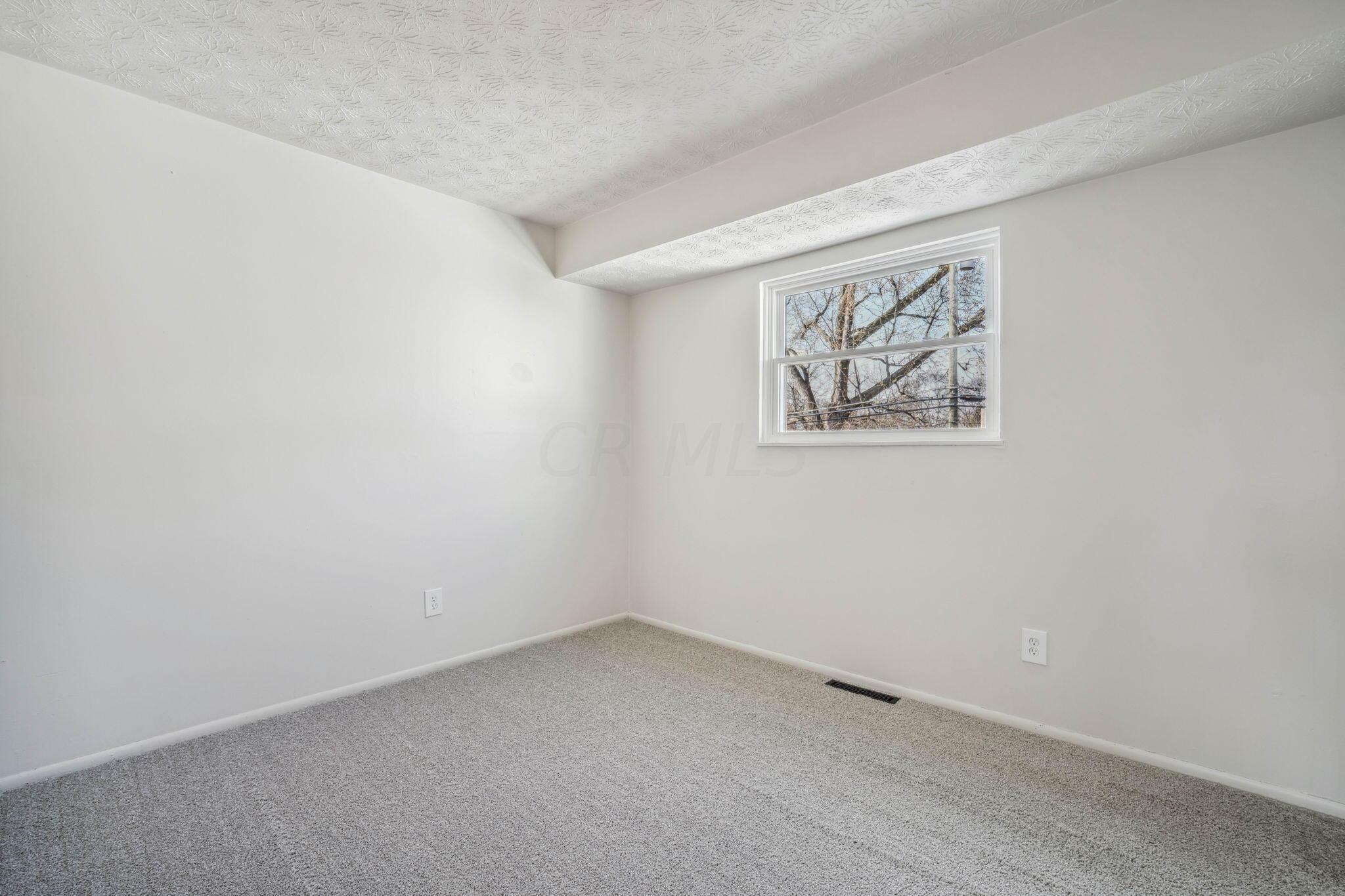 3275 Dunloe Road Columbus, OH 43232 - Photo 14 of 20 RELAX in all new bedroom 4!