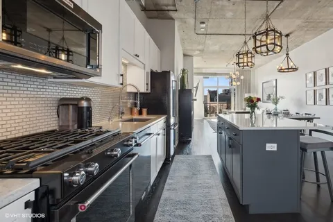 $650,000 | 1000 West Adams Street, Unit 511, Chicago, IL 60607